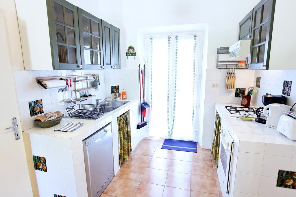 Appartement Vigna Licia à Pomezia Extérieur photo
